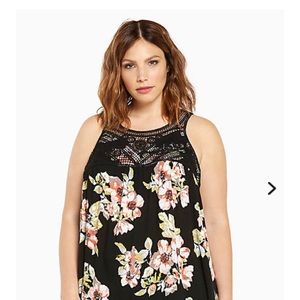 Size 2 NWT Crochet tank top